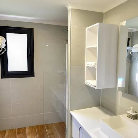 Villa Oludeniz'de Kiralik 8 Kisilik 3 Odali, 3 Banyolu Muhafazakar *