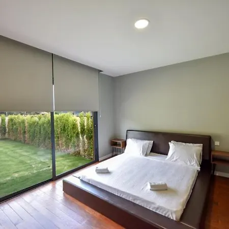 Villa Oludeniz'de Kiralik 8 Kisilik 3 Odali, 3 Banyolu Muhafazakar