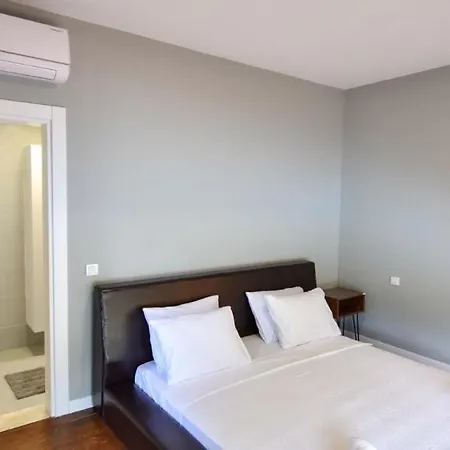Villa Oludeniz'de Kiralik 8 Kisilik 3 Odali, 3 Banyolu Muhafazakar